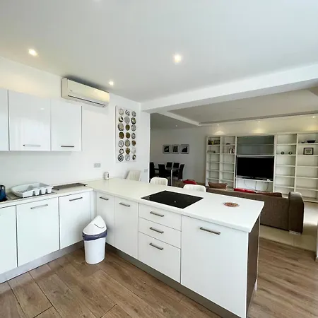 Swieqi Family 3br Spacious And Bright I Cot & Highchair * Is-Swieqi